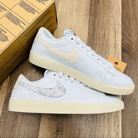 Nike Blazer Low SE - Picture 3 of 8